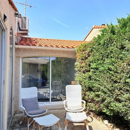 St Cyprien Elegant Baigne De Lumiere Proche Saint-Cyprien (Pyrenees-Orientales)